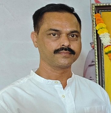 दीपक आडीवरेकर